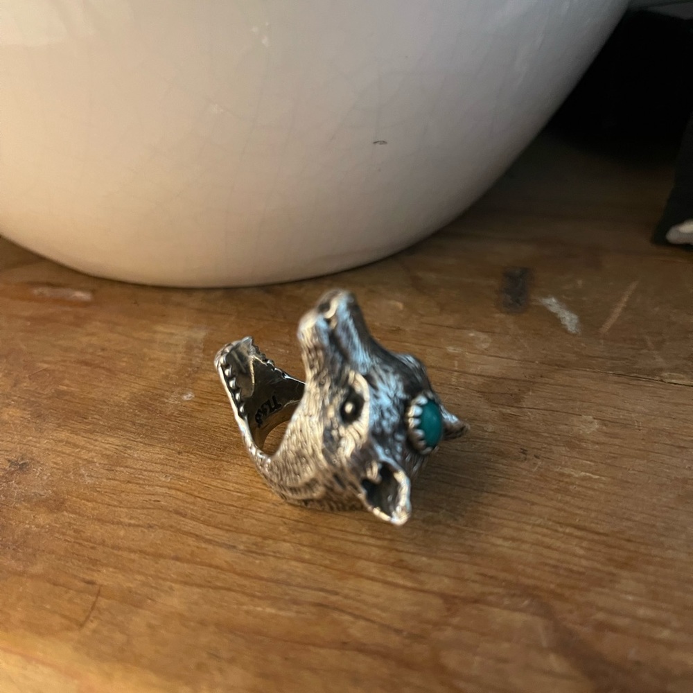 Spell Vintage Wolf Clan Ring size 8